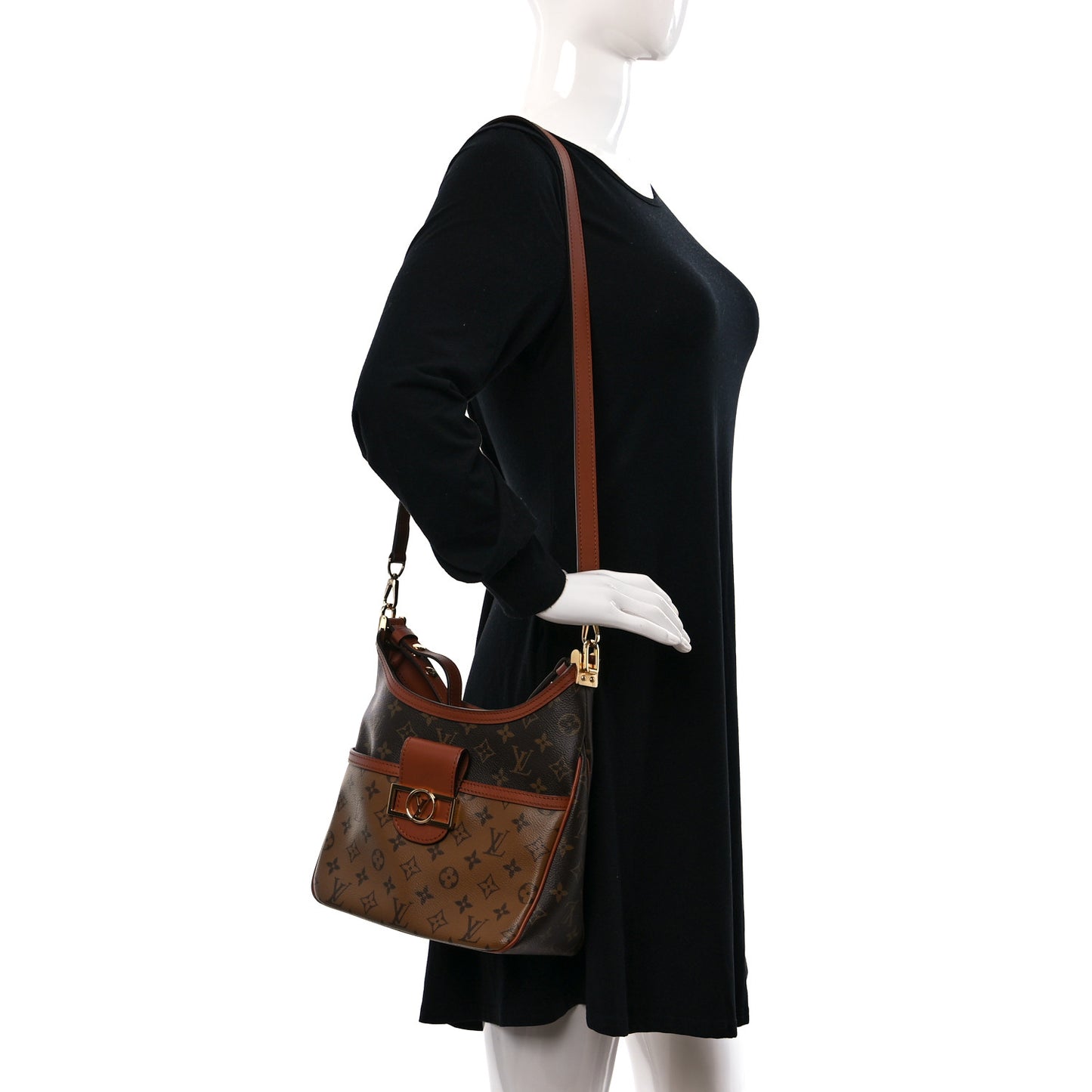 Reverse Monogram Dauphine Hobo PM