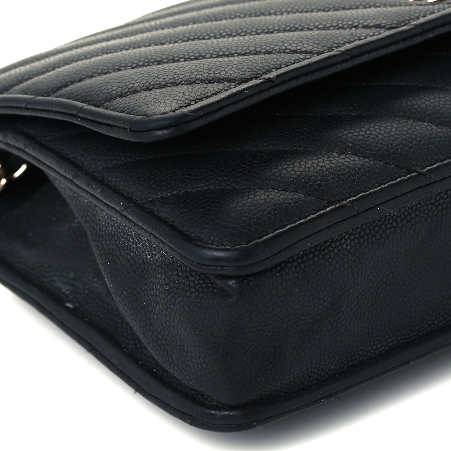 Caviar Chevron Quilted Wallet On Chain WOC Black