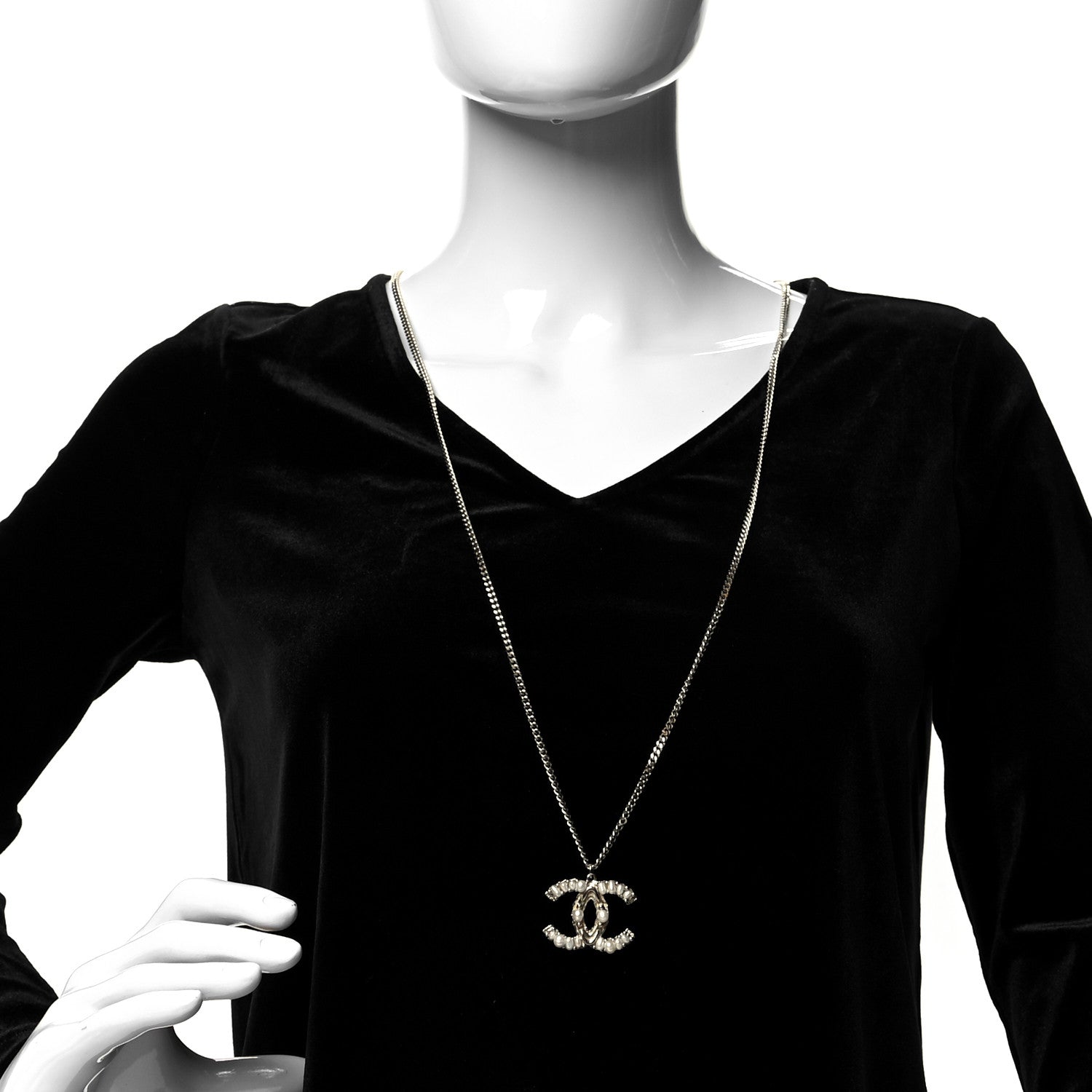 Chanel Pearl CC Pendant Necklace Light Gold 2 of 5