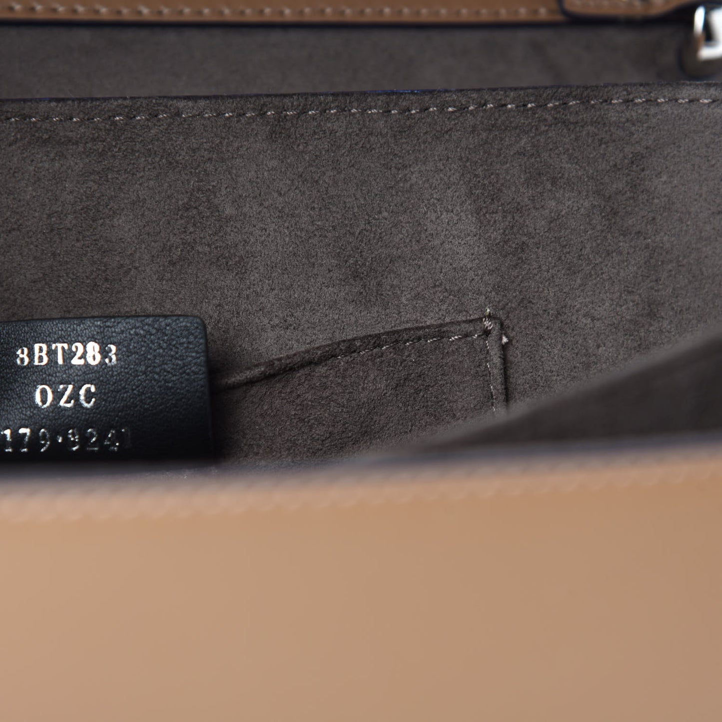 Vitello Liberty Scalloped Studded Kan I Shoulder Bag Sand