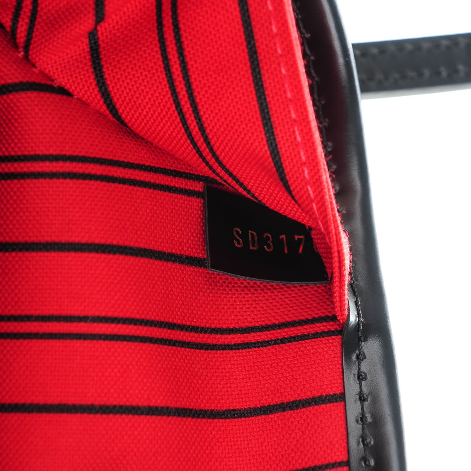 Louis Vuitton Monogram World Tour Neverfull MM 9 of 11