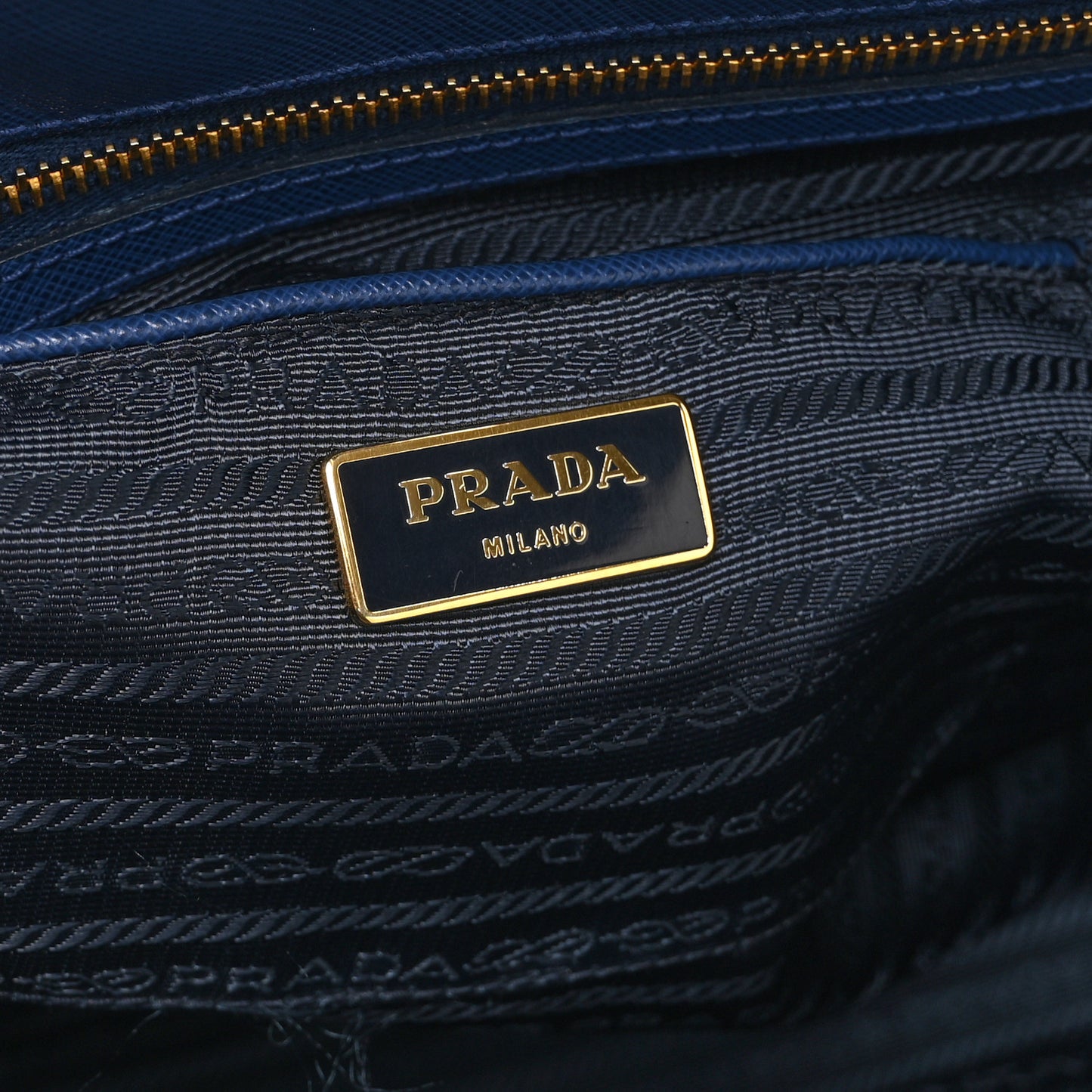 Saffiano Lux Extra Large Galleria Double Zip Tote Bluette