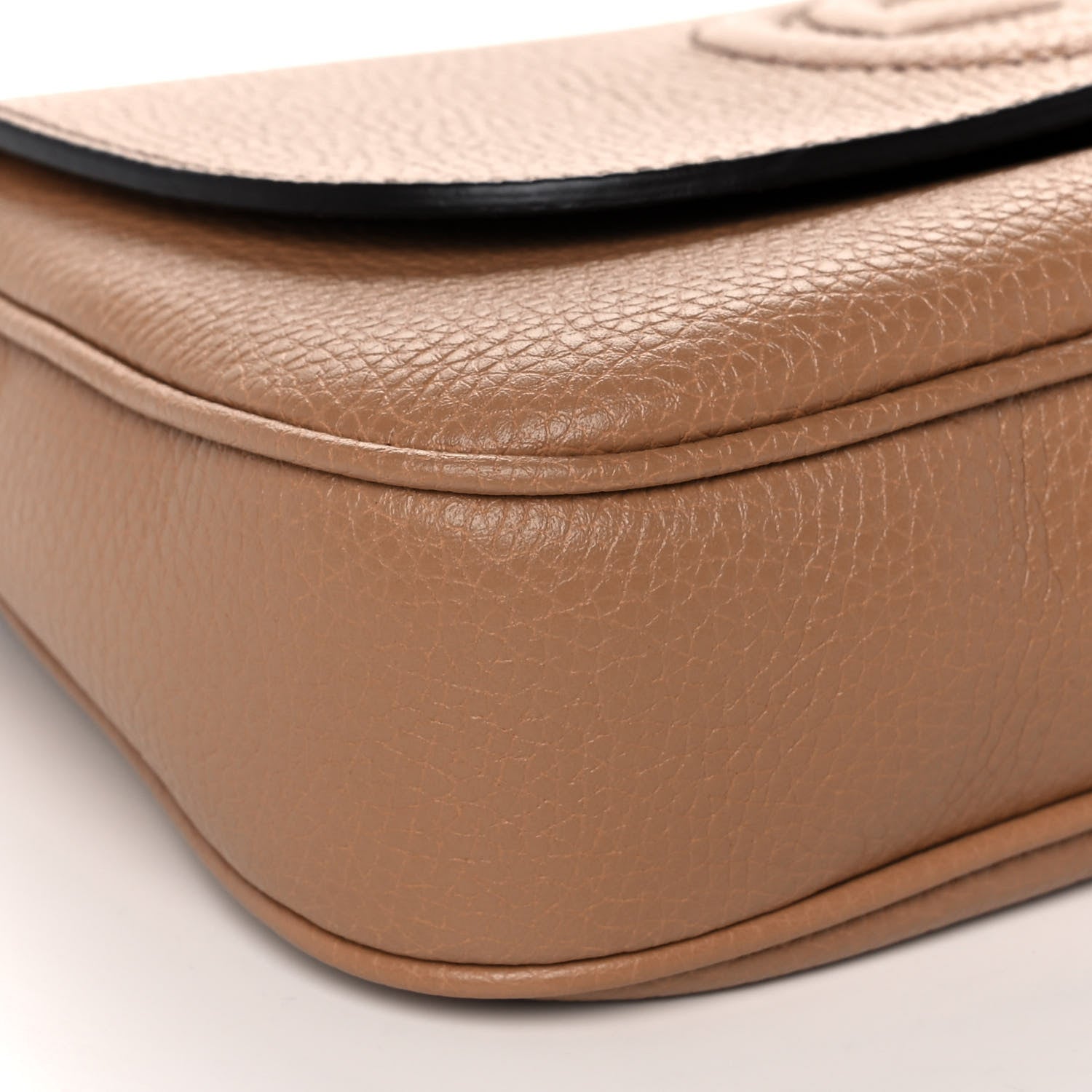 Gucci Pebbled Calfskin Medium Soho Flap Crossbody Camelia 10 of 11
