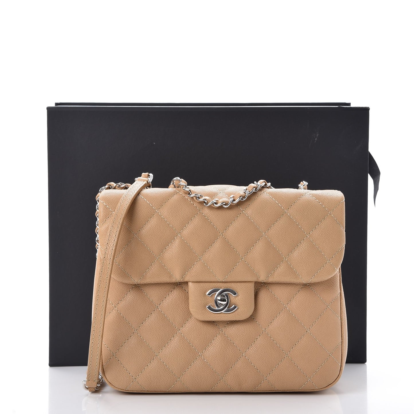 Caviar Quilted Medium Urban Companion Flap Beige