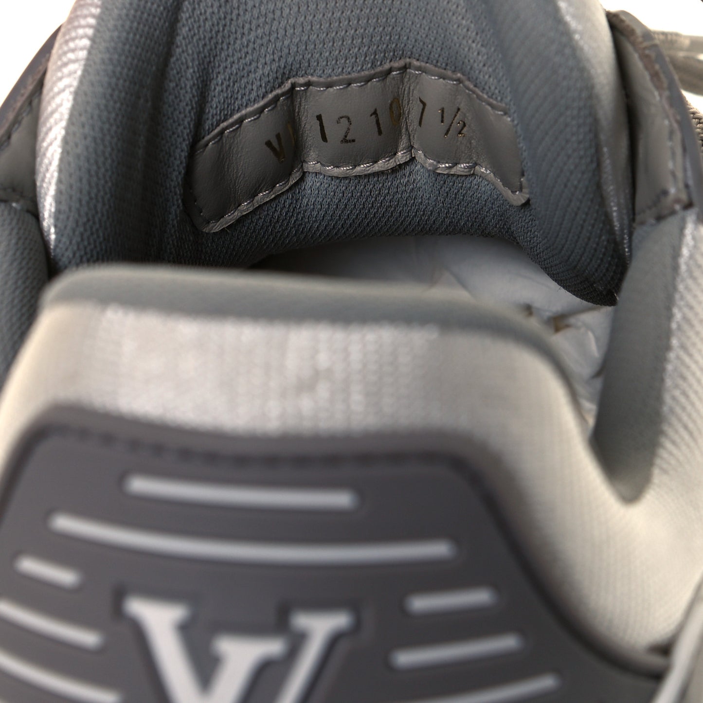 Calfskin Embossed Monogram Mens LV Trainer Sneakers 7.5 Grey