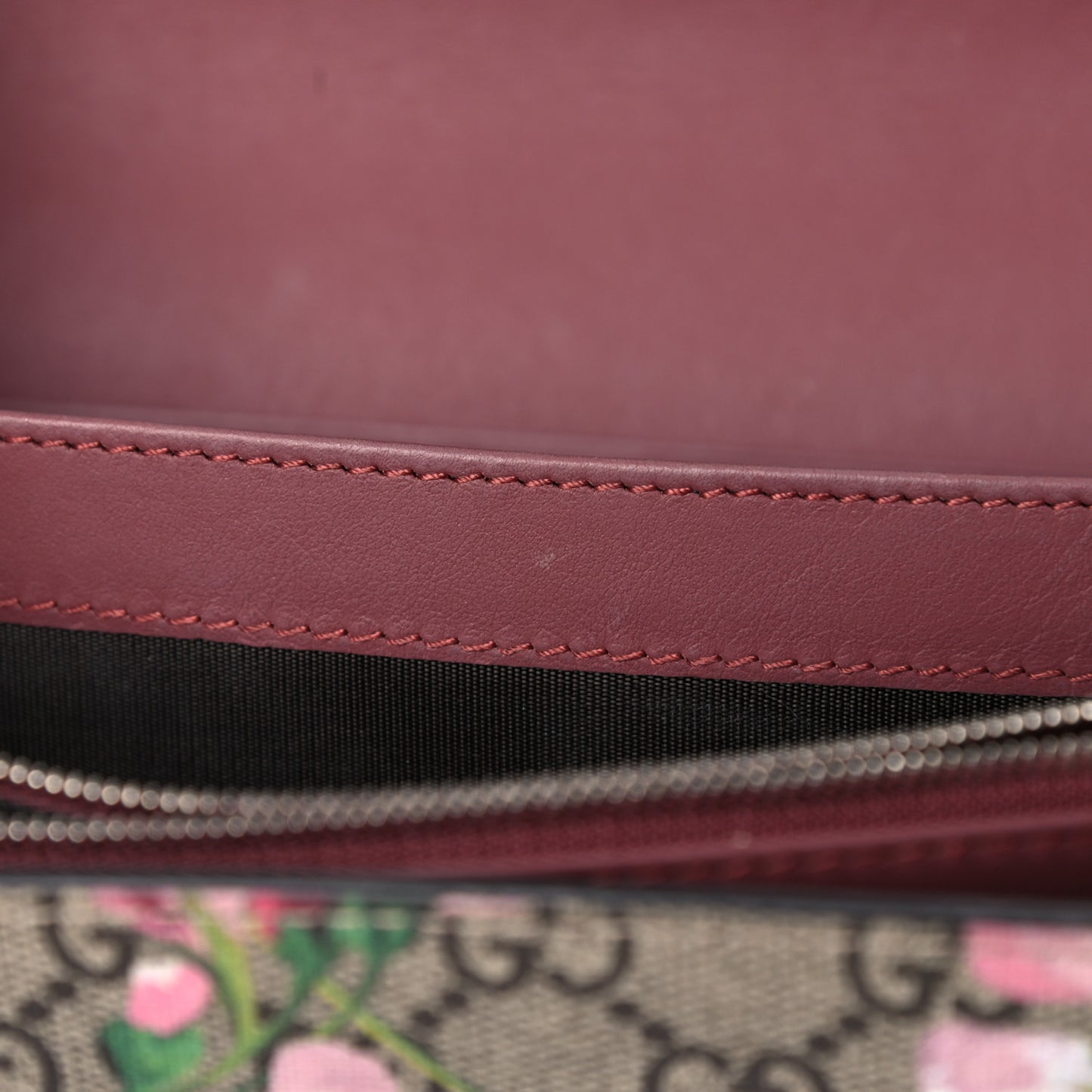 GG Supreme Monogram Blooms Mini Dionysus Chain Wallet Beige Multicolor Dry Rose