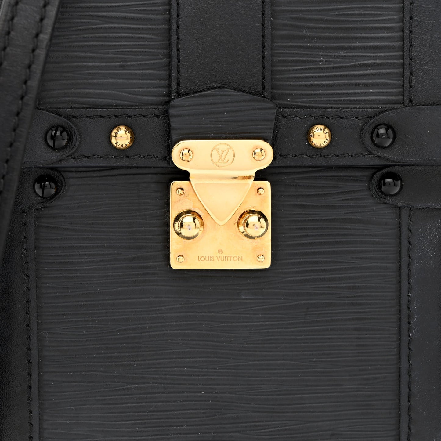 Epi Pochette Trunk Verticale Black