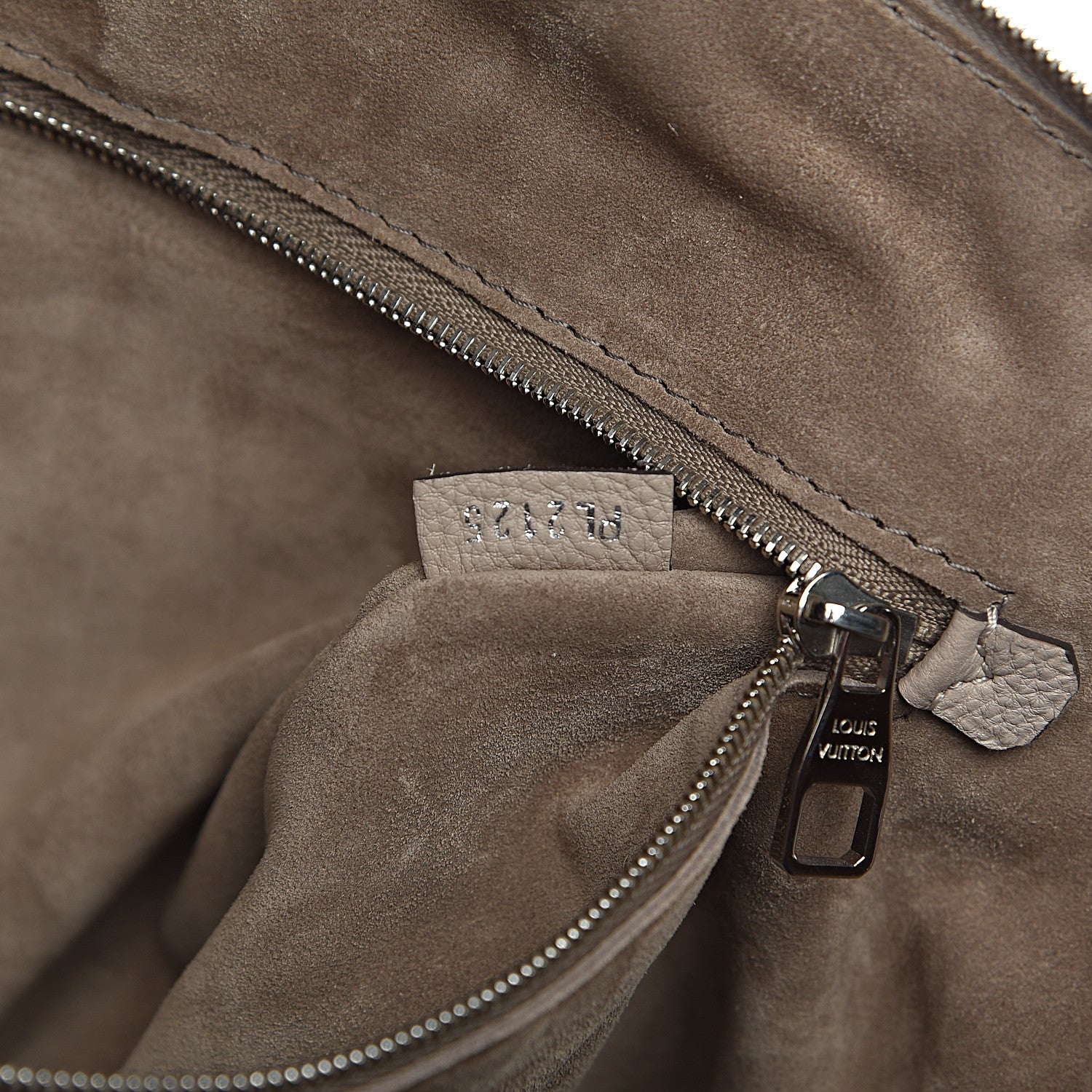Louis Vuitton Veau Cachemire Soft Lockit PM Galet 8 of 11