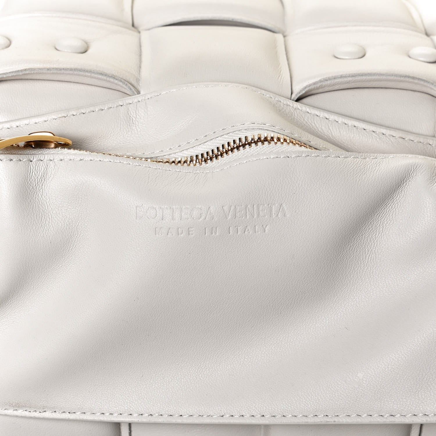 Bottega Veneta Lambskin Maxi Intreccio Padded Chain Cassette Crossbody Bag White 6 of 12