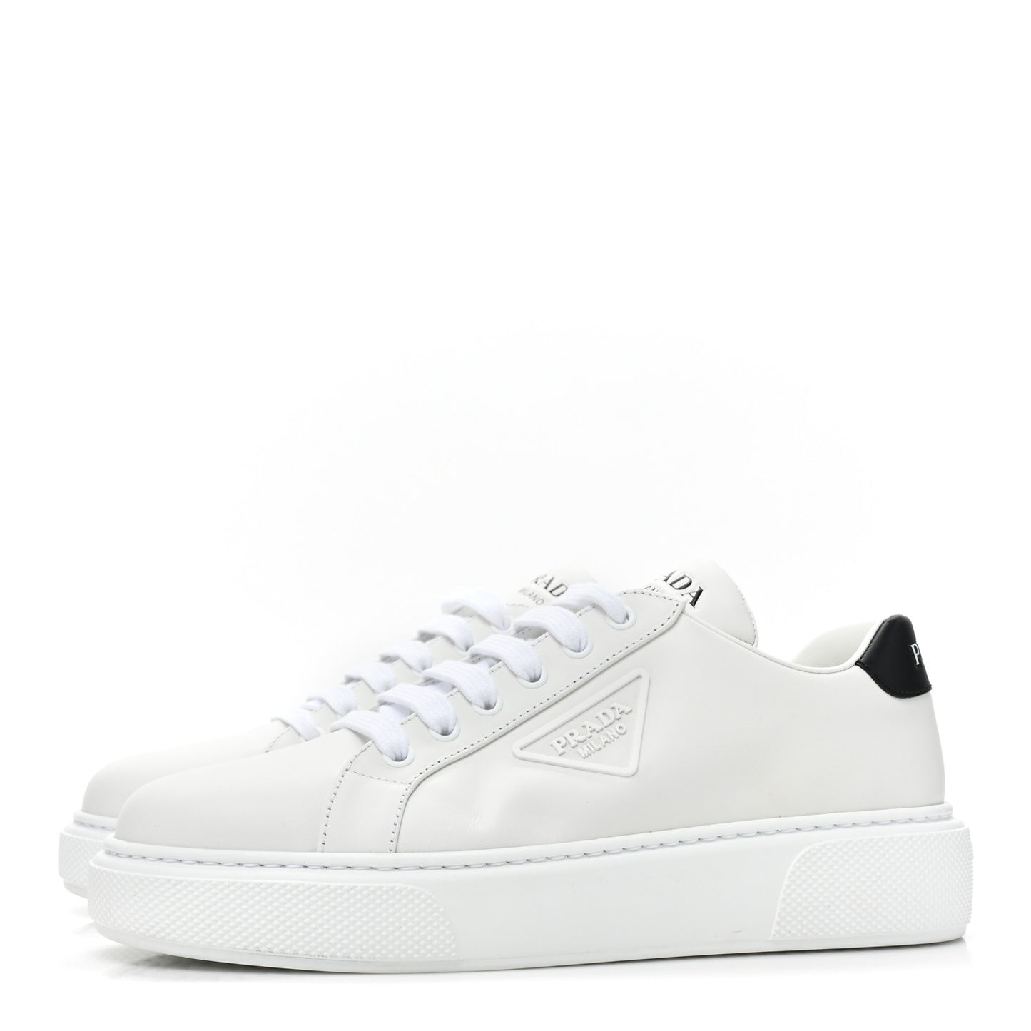 Vitello Soft Rubber Triangle Logo Womens Low Top 40mm Sneakers 38.5 White
