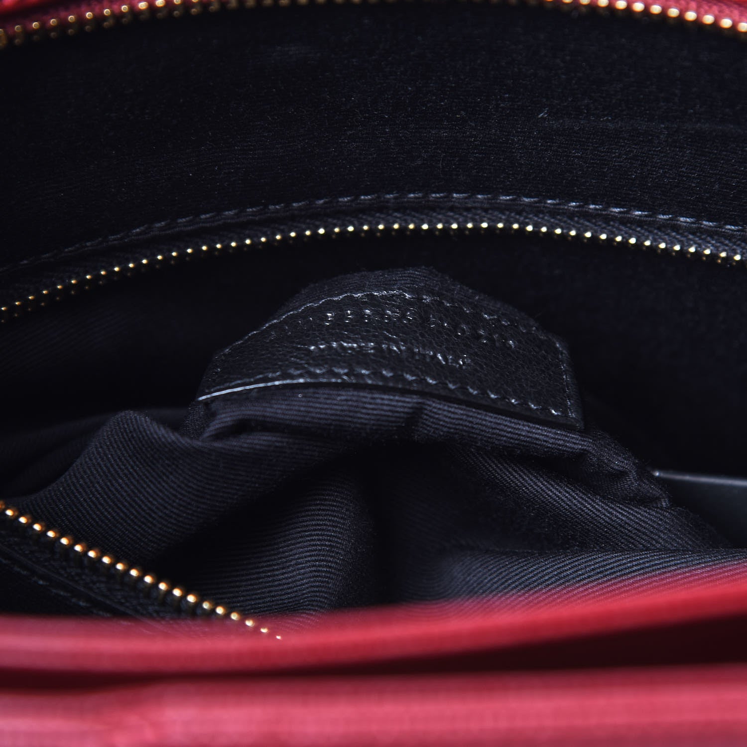 Saint Laurent Grain de Poudre Matelasse Chevron Medium Tribeca Shopping Bag Garnet 9 of 11