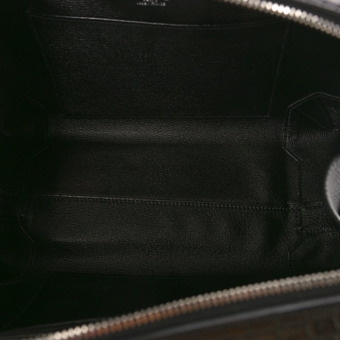Matte Crocodile Maxibox 29 Black