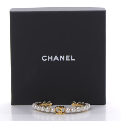 Chanel Pearl CC Cuff Bracelet M Gold Pearly White 6 of 7
