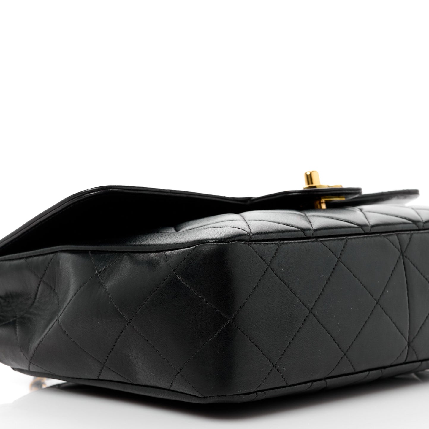 Lambskin Quilted Medium Single Flap Black