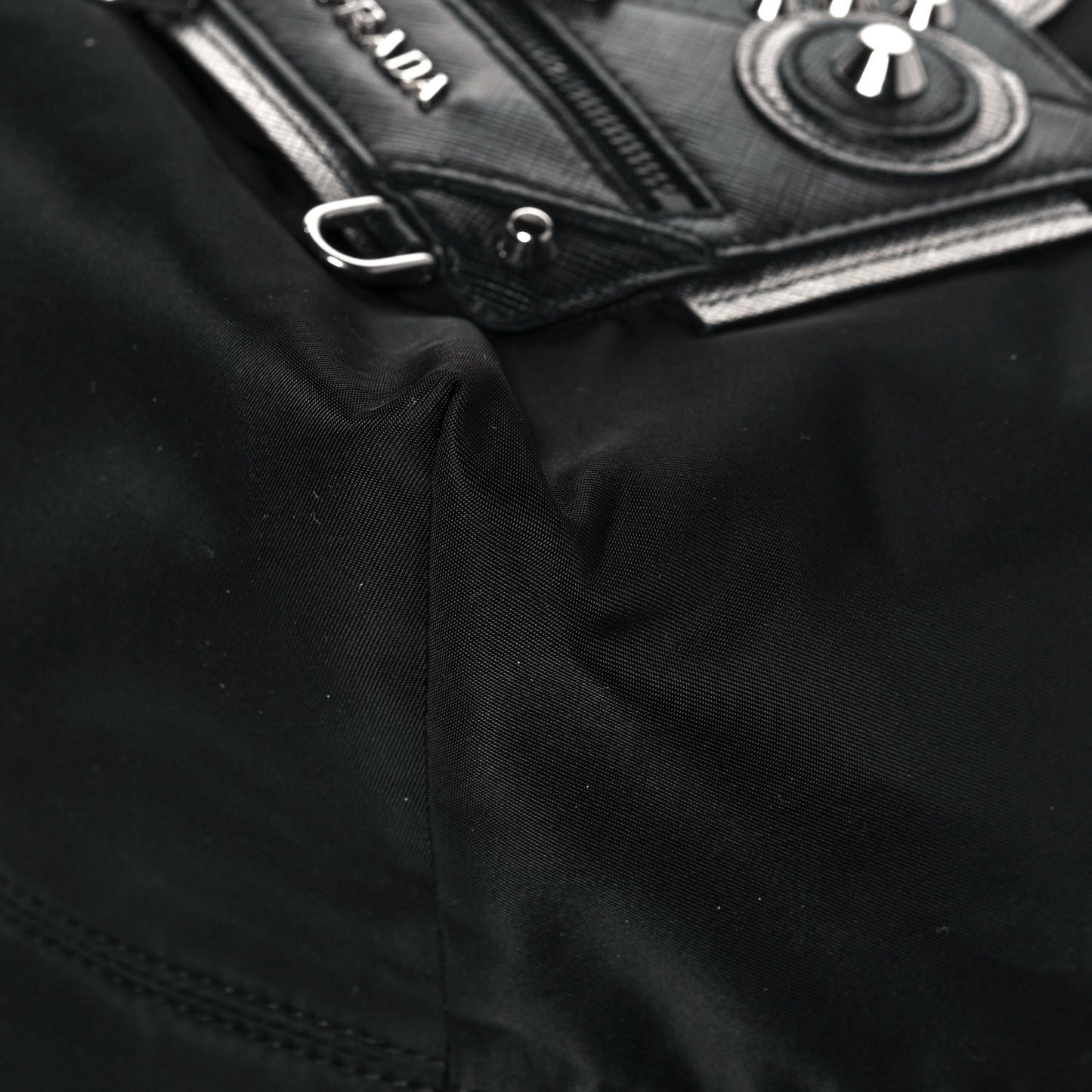 Nylon Tessuto Robot Tote Bag Black