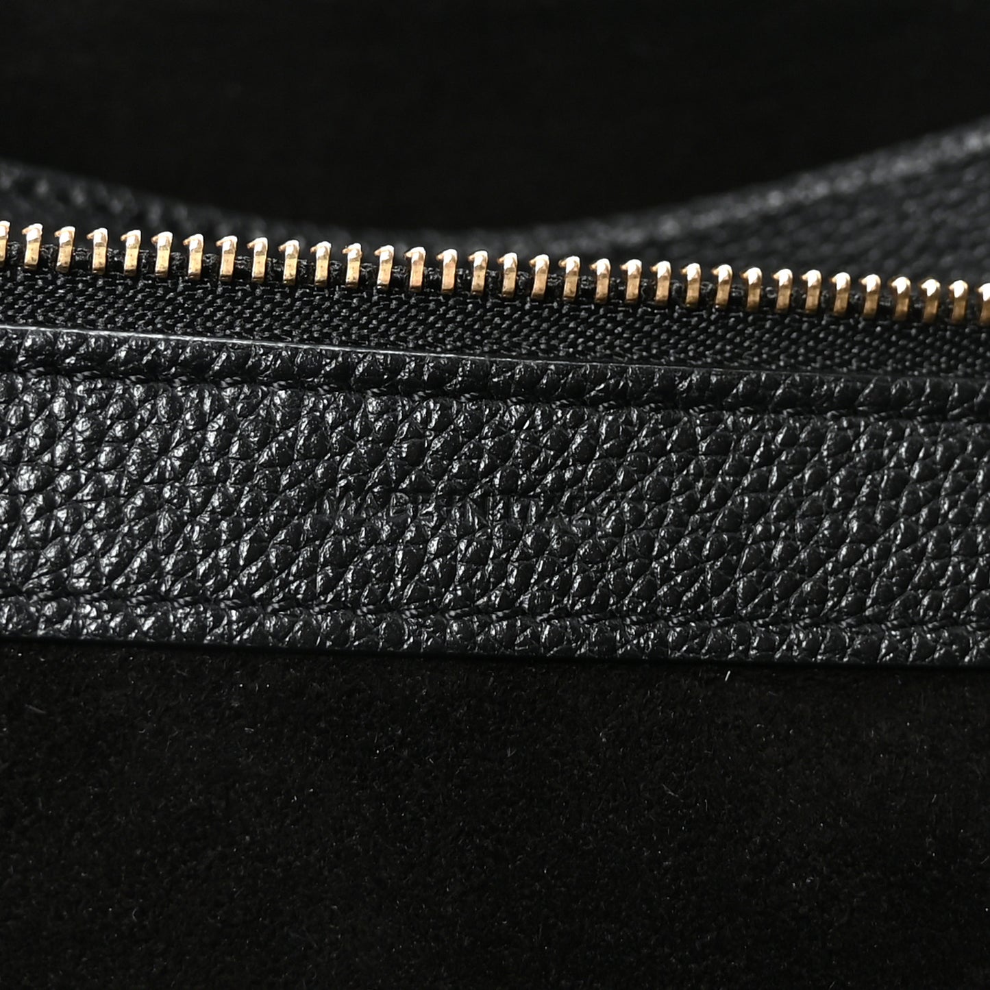 Soft Grained Calfskin Small Belt Cabas Phantom Black