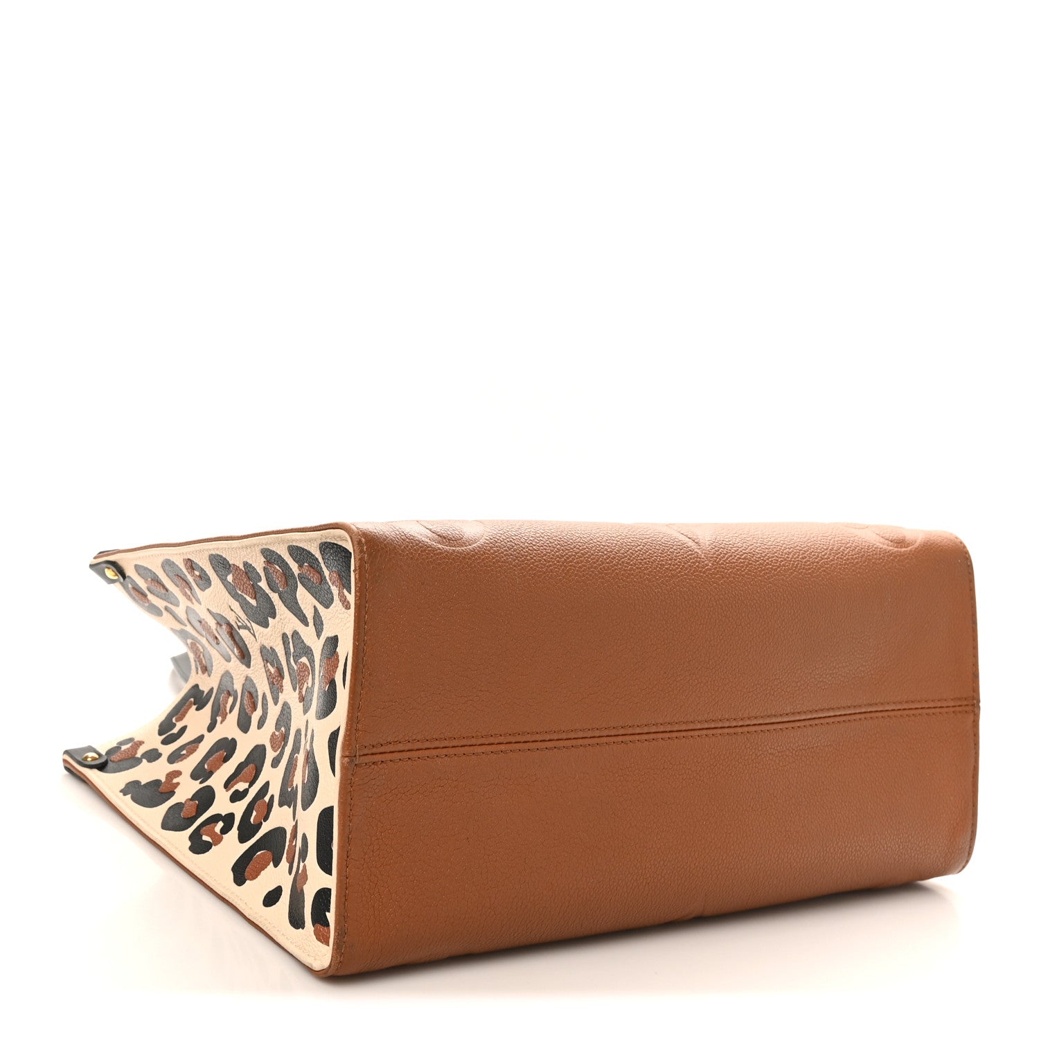 Louis Vuitton Empreinte Monogram Giant Wild At Heart Onthego MM Caramel 4 of 9