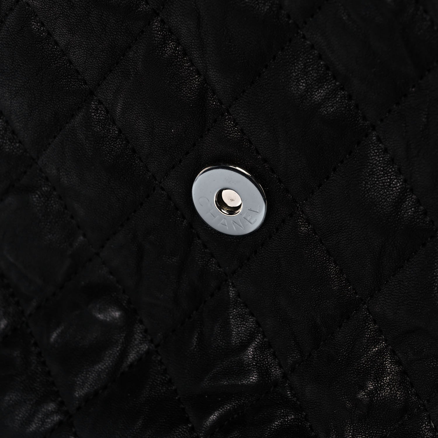 Chanel Washed Lambskin Quilted Maxi Chain Around Flap Black 11 of 12