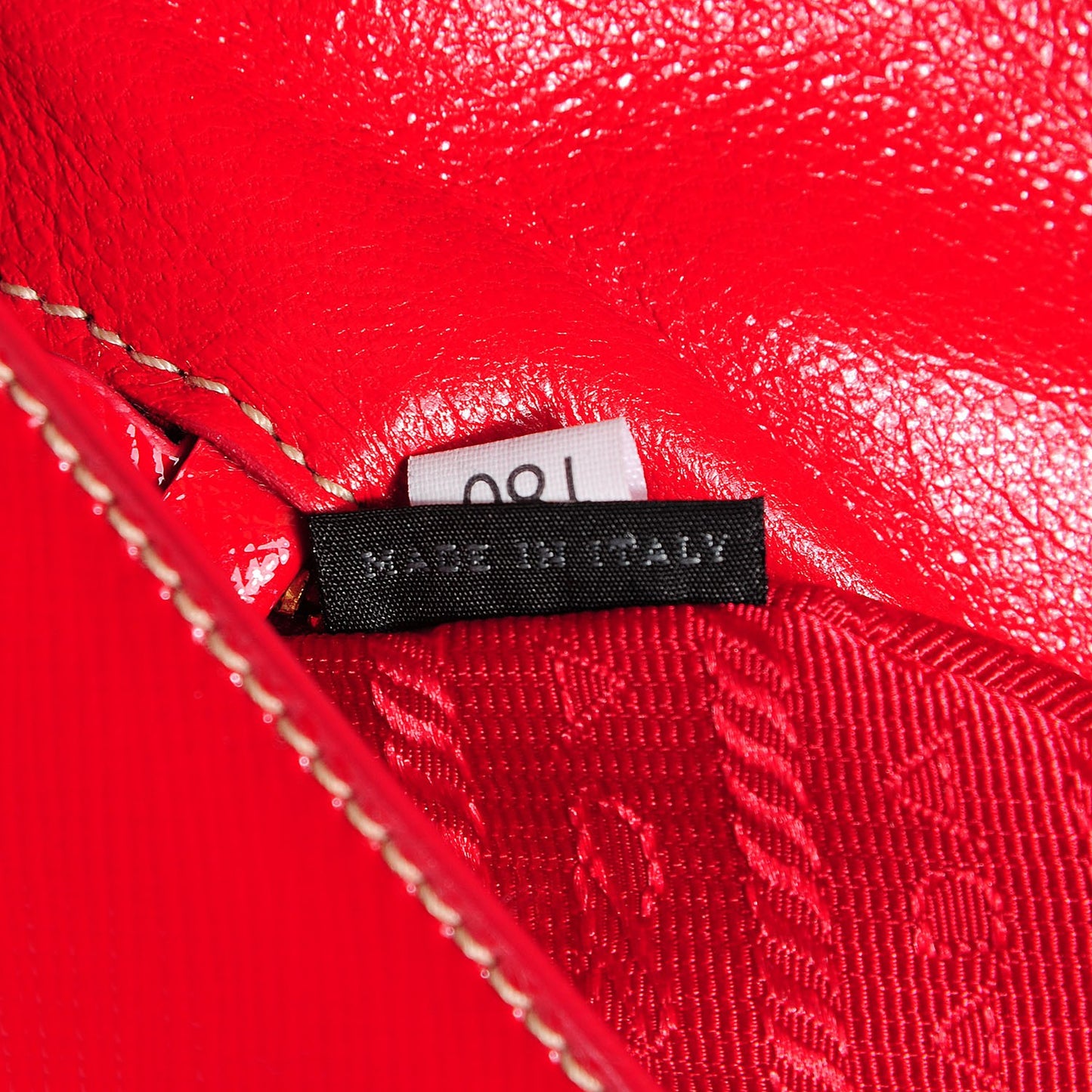 Saffiano Vernice Crossbody Flap Bag Rosso