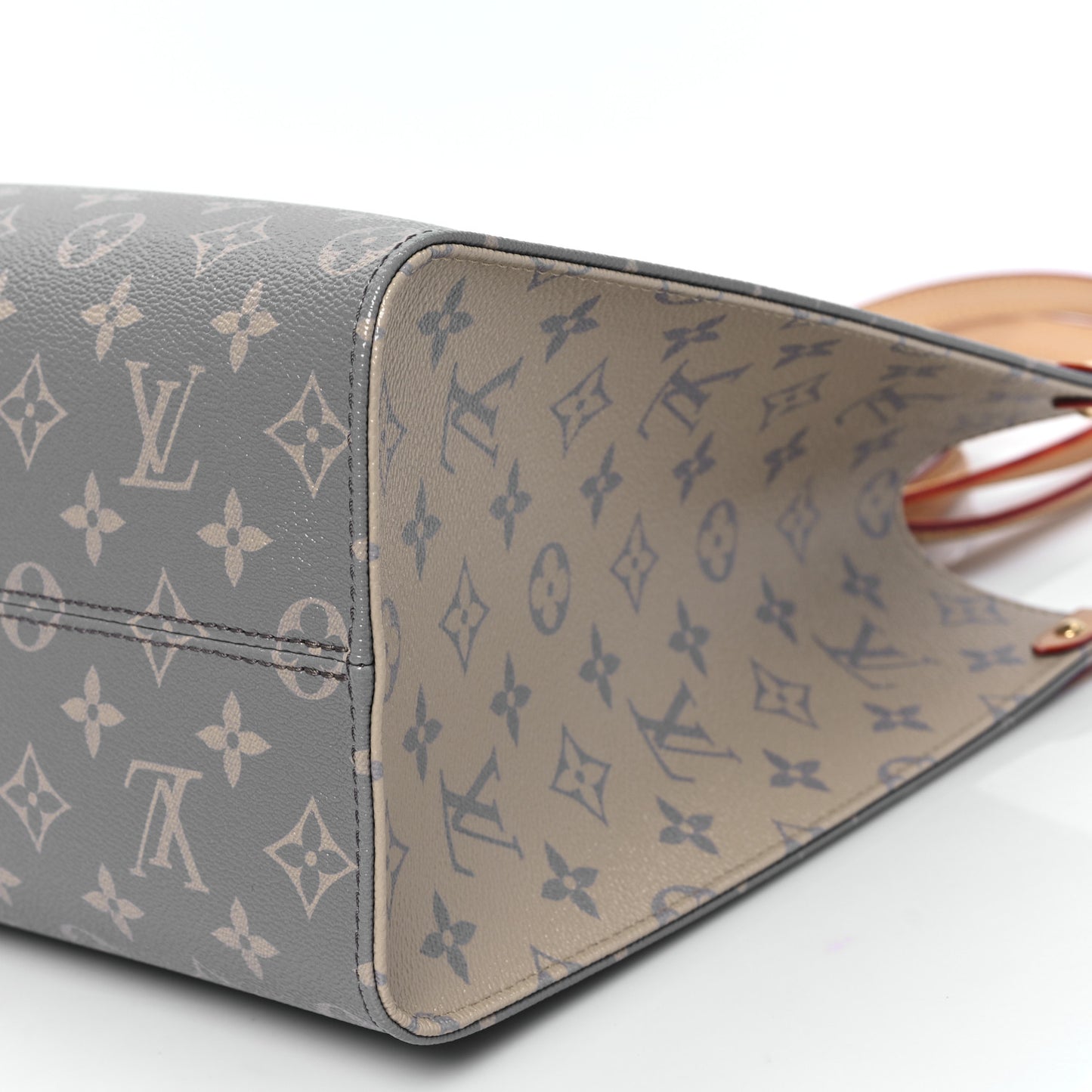 Monogram Onthego MM Trianon Gray