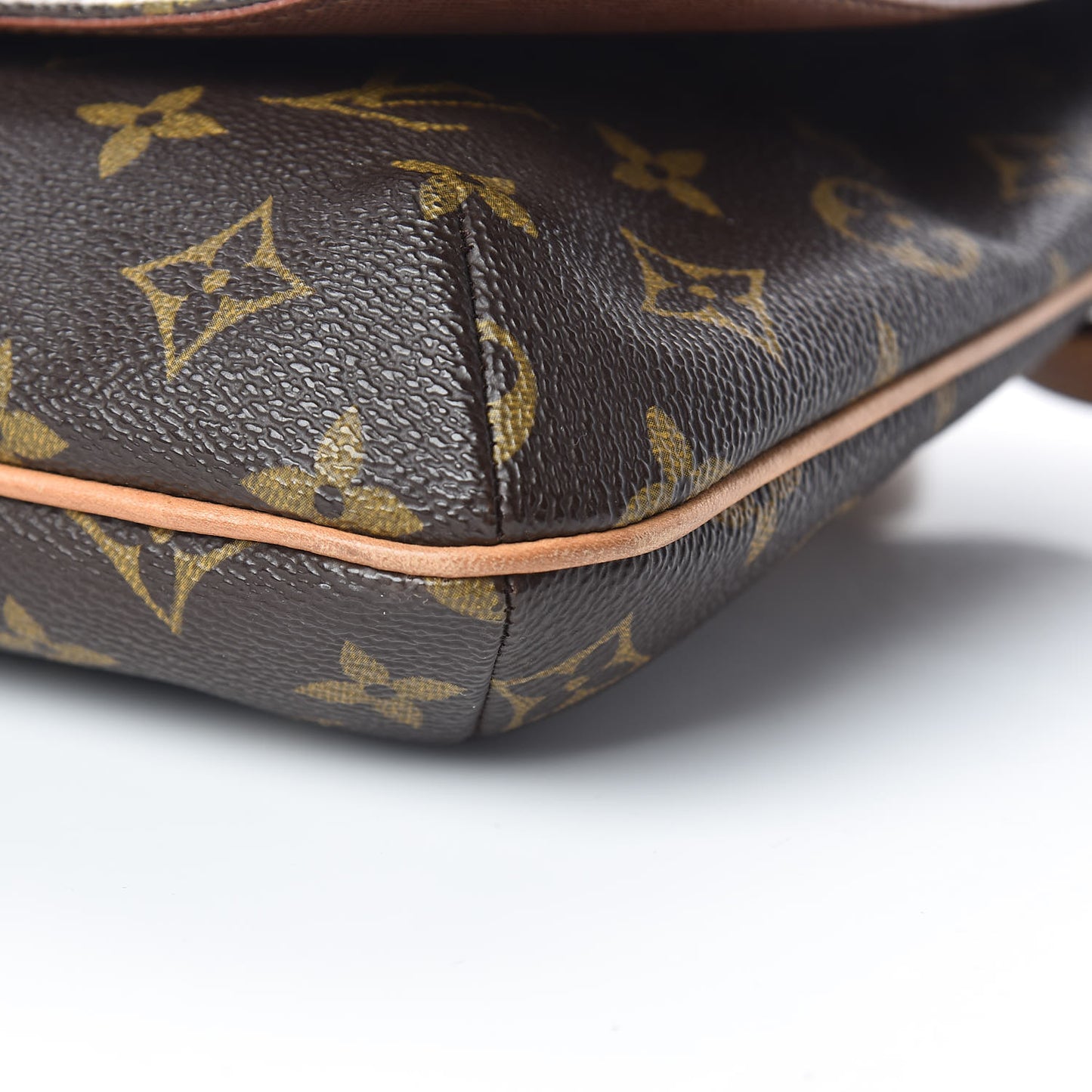 Monogram Musette Tango