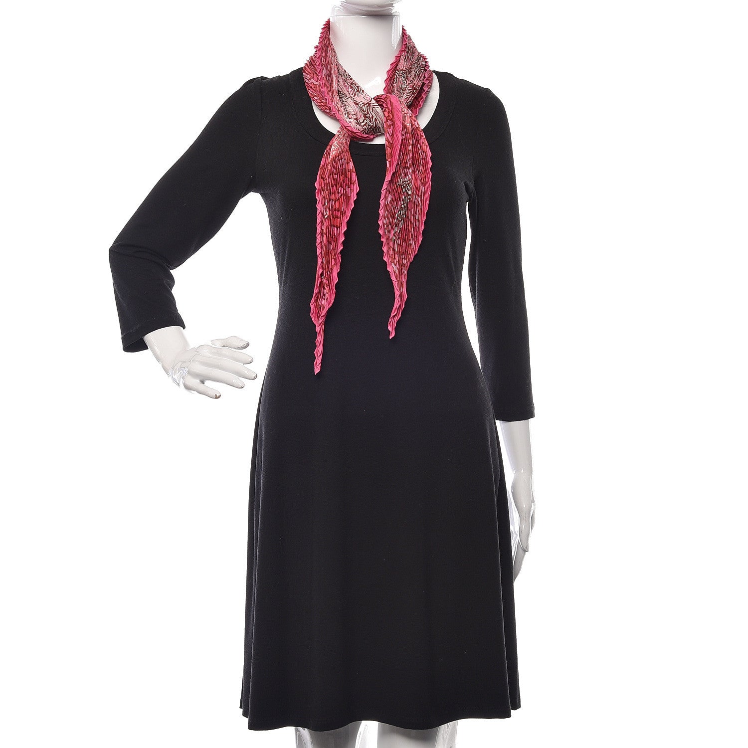 Hermes Silk La Legende Du Poisson Corail Plisse Scarf 90 2 of 4