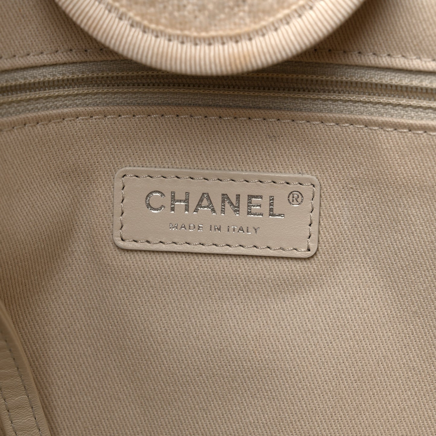 Wool Deauville Medium Tote Beige