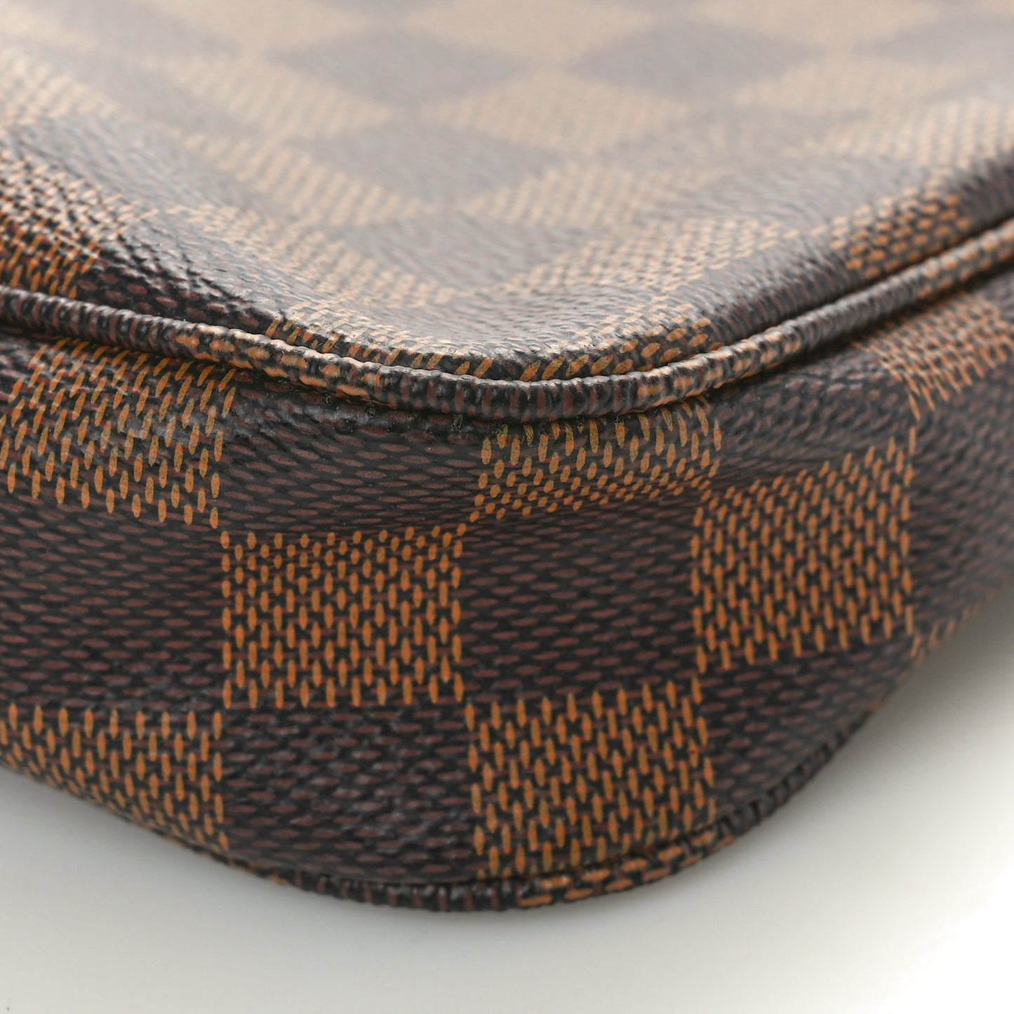 Damier Ebene Pochette Accessories NM