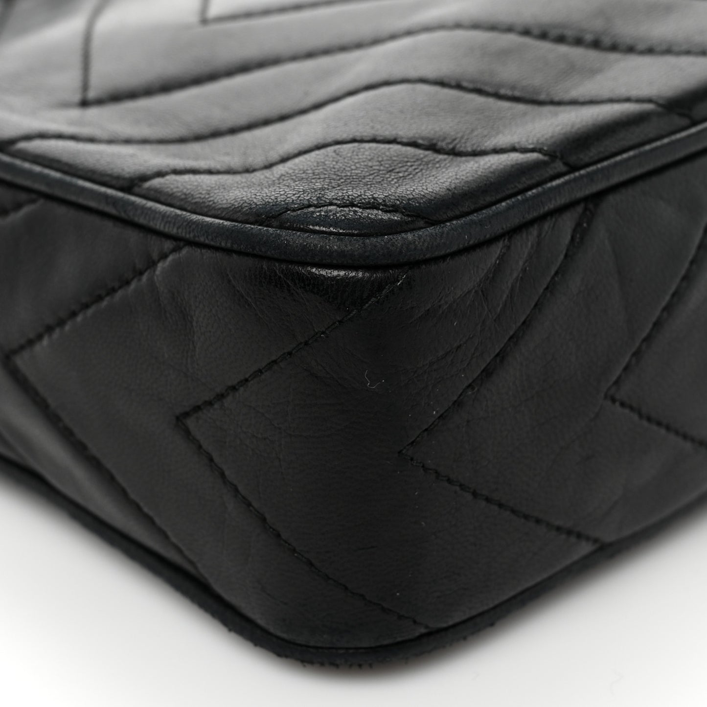 Lambskin Chevron Quilted Tassel Camera Case Black
