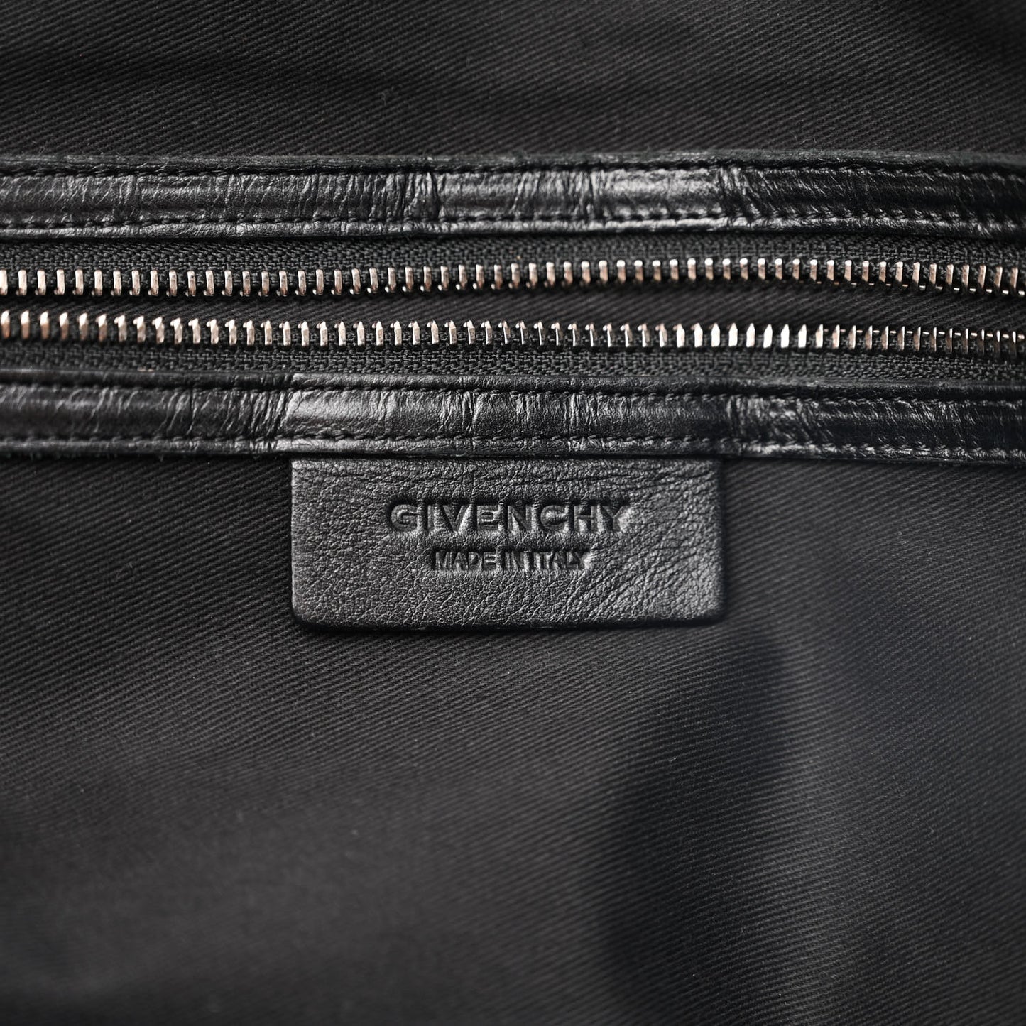 Calfskin Crocodile Embossed Medium Nightingale Black