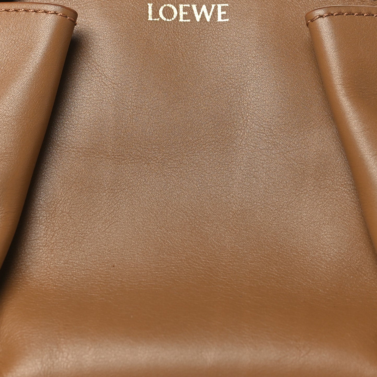 Shiny Nappa Calfskin Paseo Bag Oak