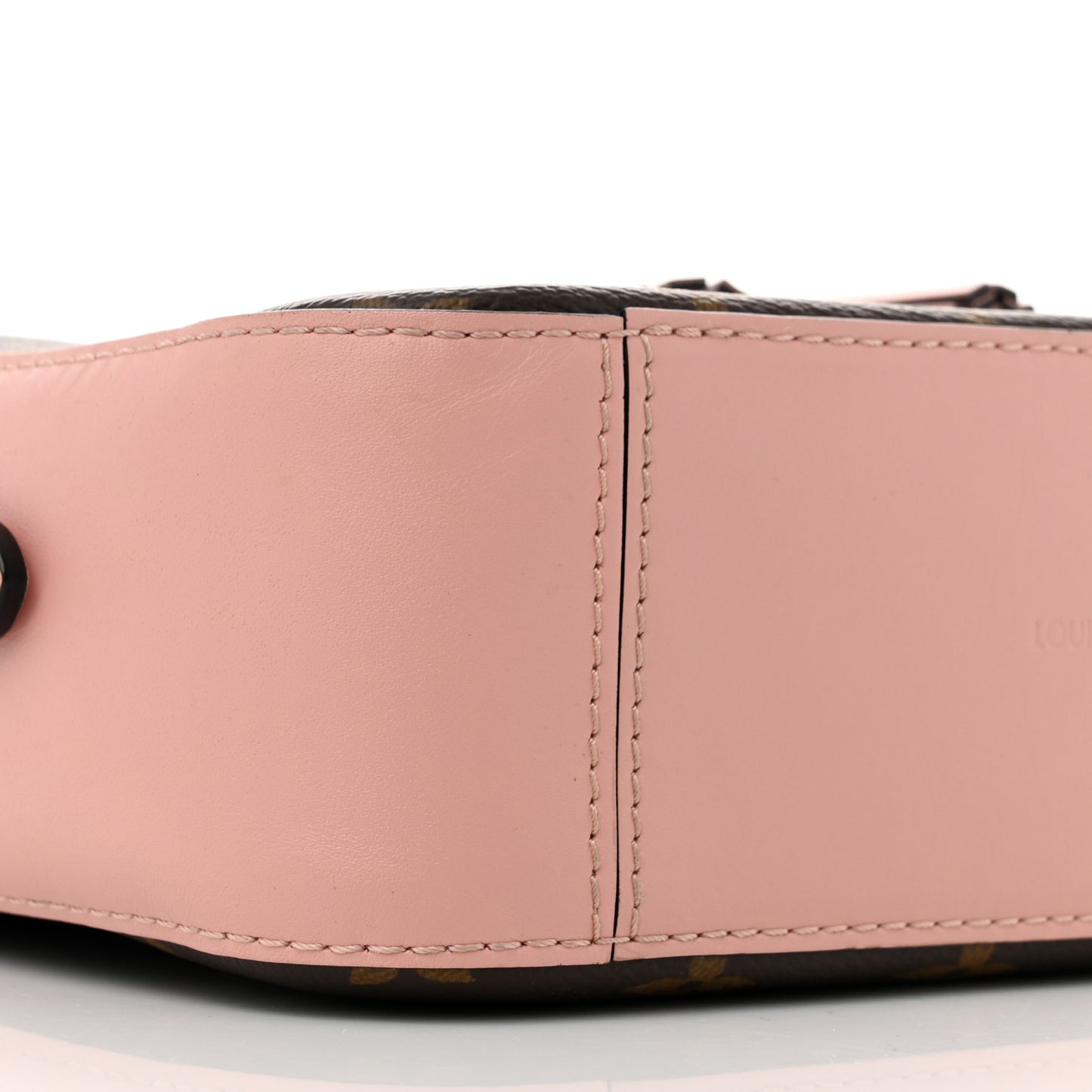 Monogram Saintonge Rose Poudre