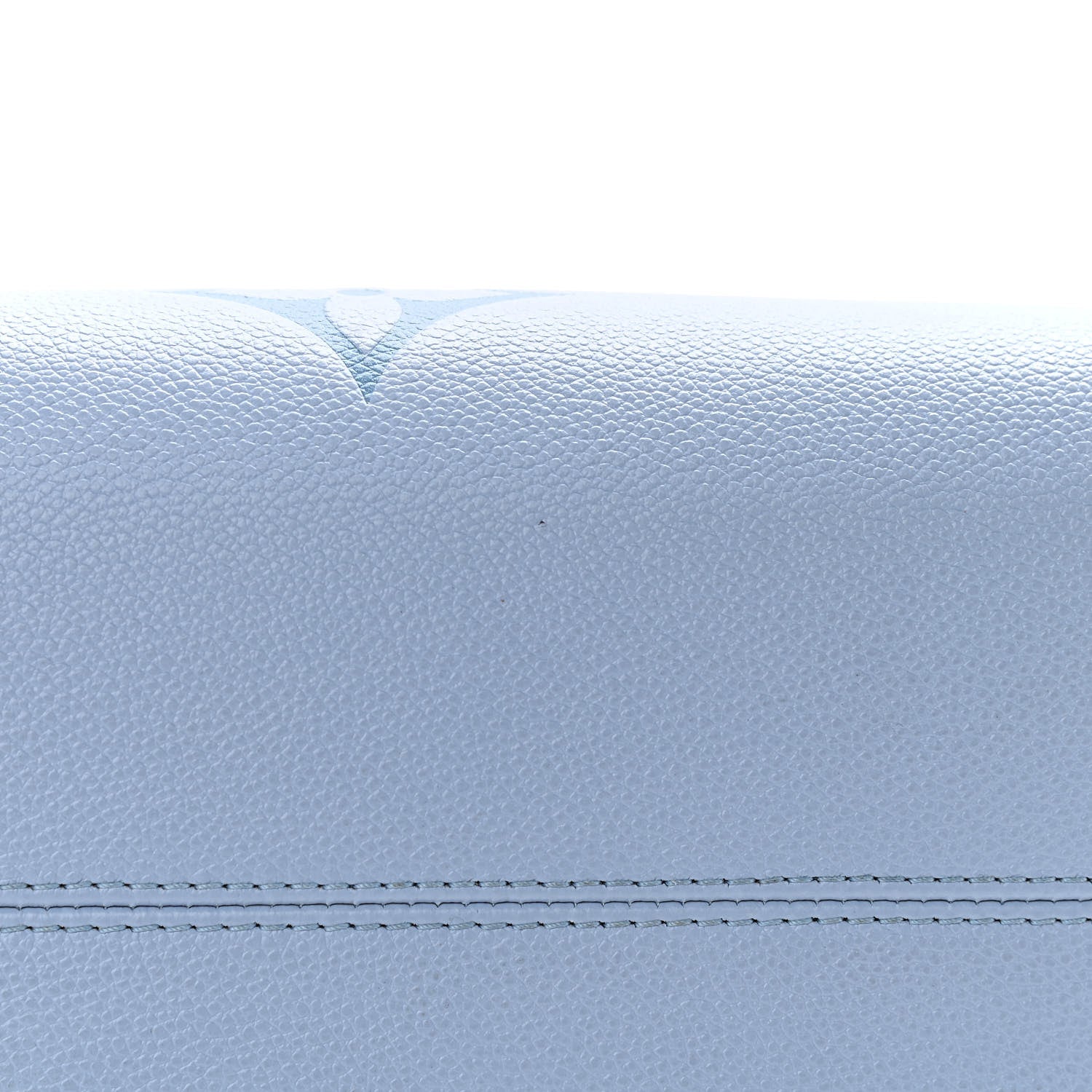 Louis Vuitton Empreinte Monogram Giant By The Pool Onthego MM Summer Blue 16 of 16