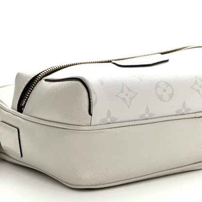 Louis Vuitton Taigarama Outdoor Messenger Antartica 9 of 12