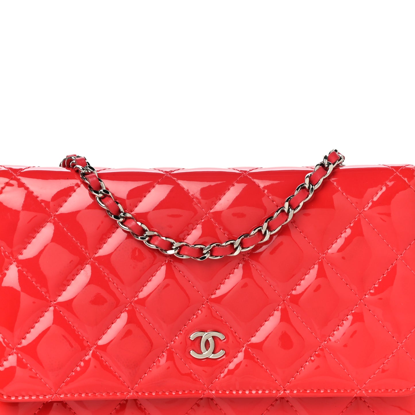 Patent Quilted Wallet On Chain WOC Red