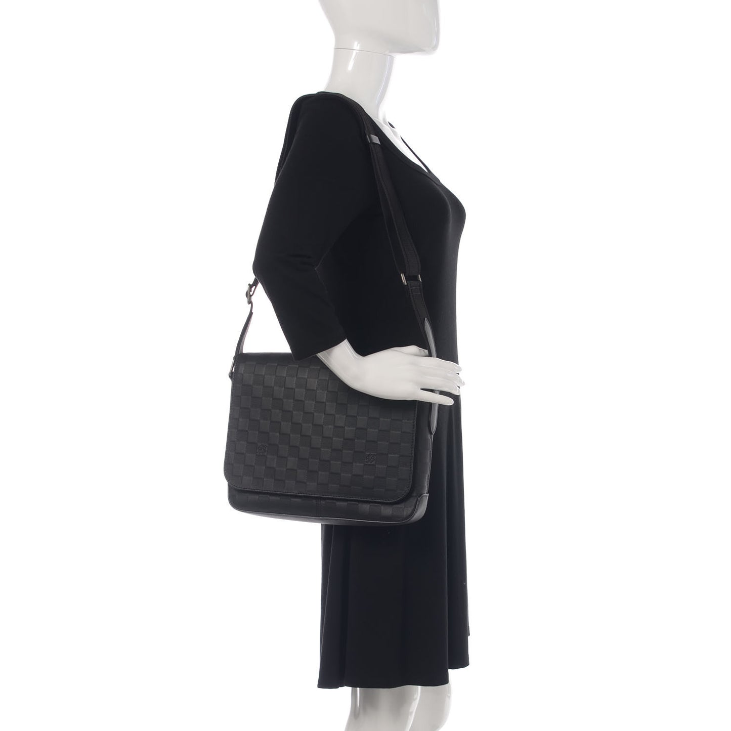 Damier Infini District PM Onyx