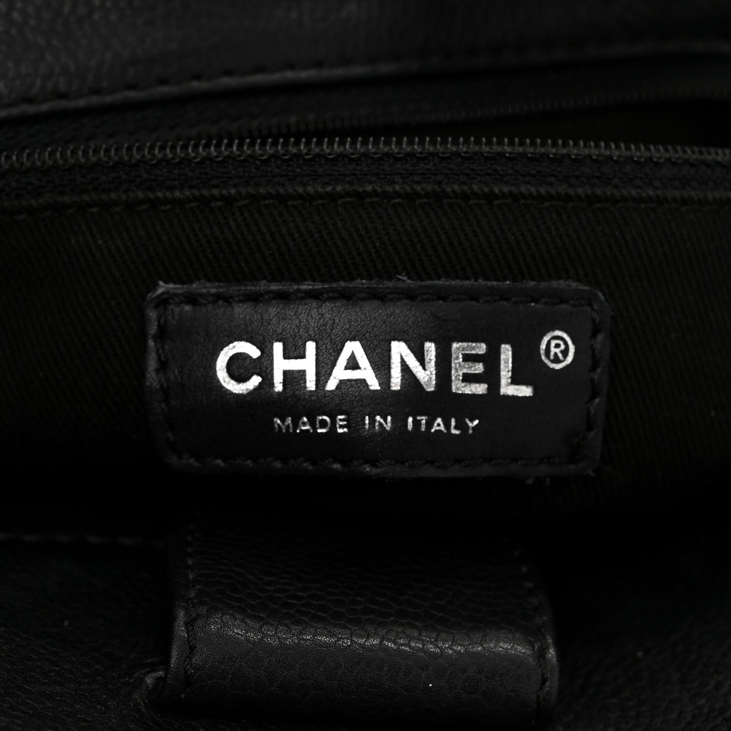 Caviar Quilted Petit Shopping Tote PST Black