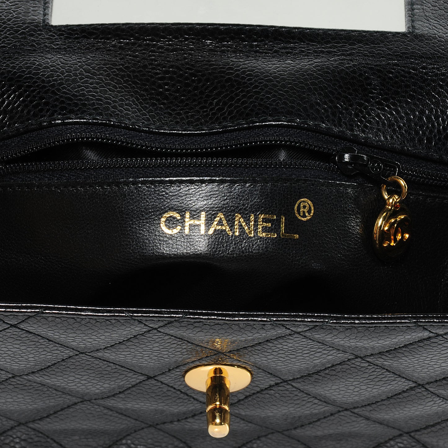 Caviar Shoulder Bag Black