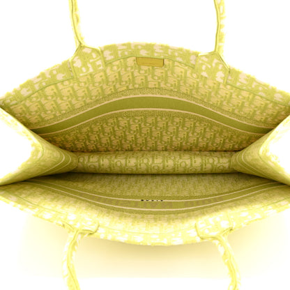 Christian Dior Oblique Large Book Tote Vert Anis 5 of 10