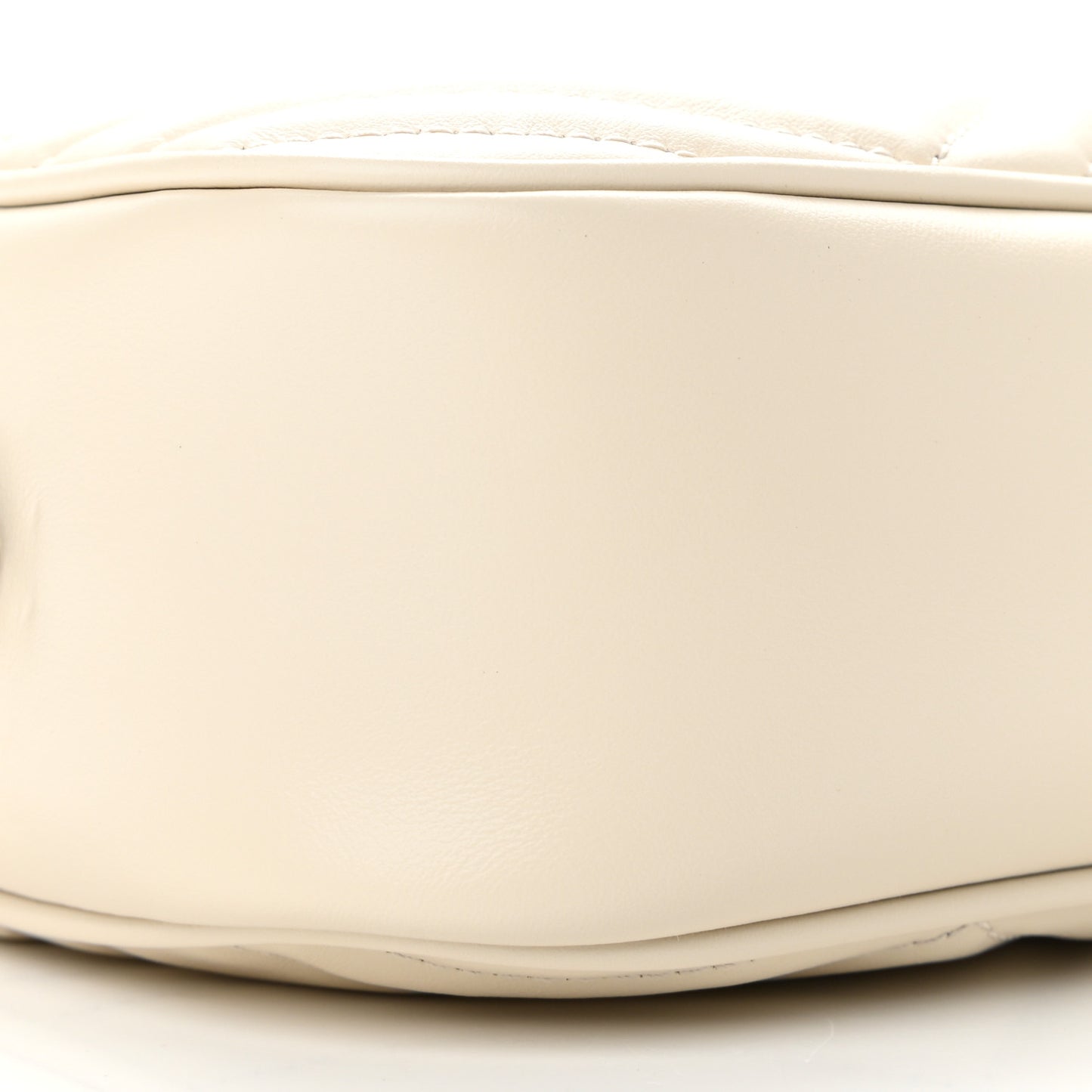 Calfskin Matelasse Small GG Marmont Chain Shoulder Bag White