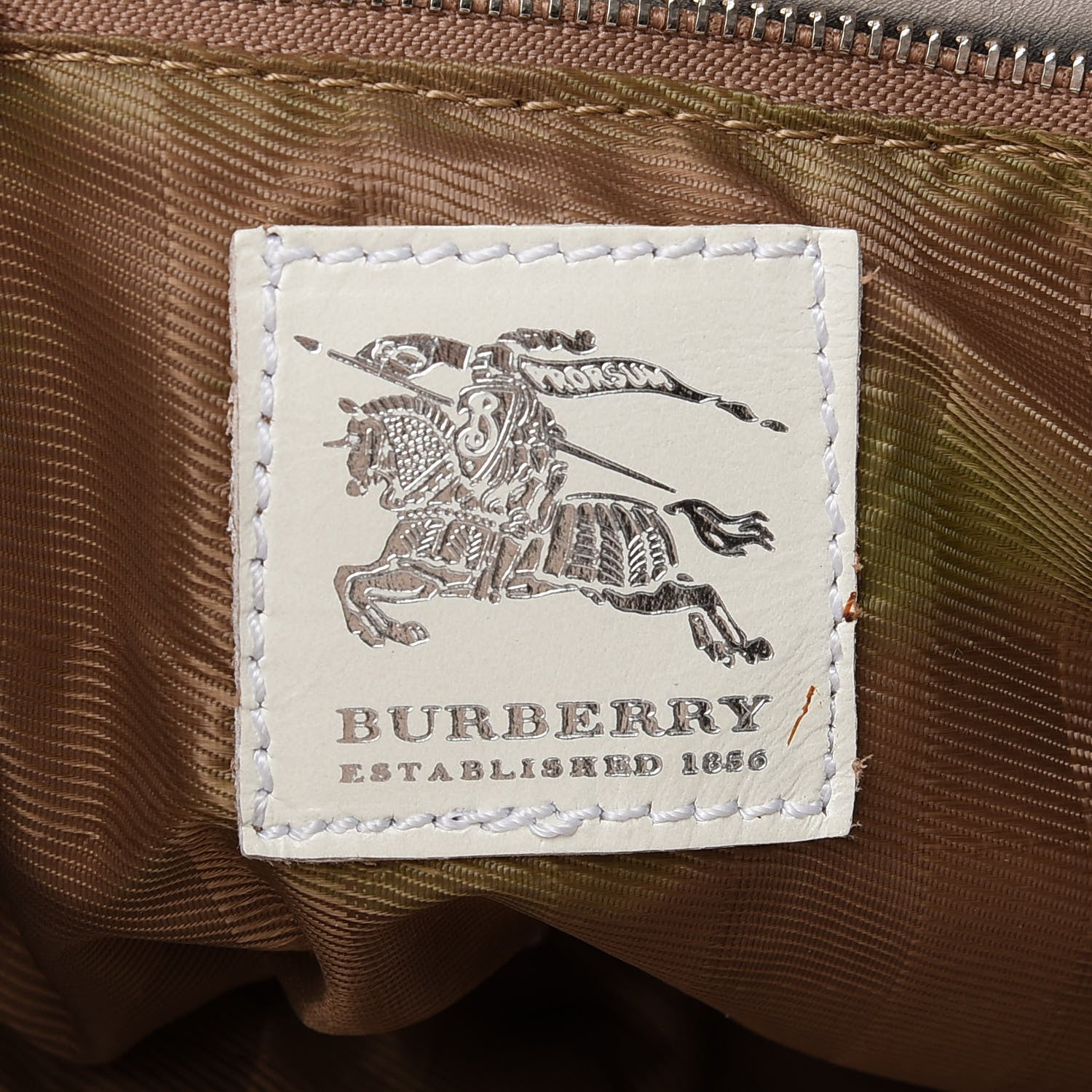 Burberry Calfskin Quilted Bucket Shoulder Bag White 6 of 9
