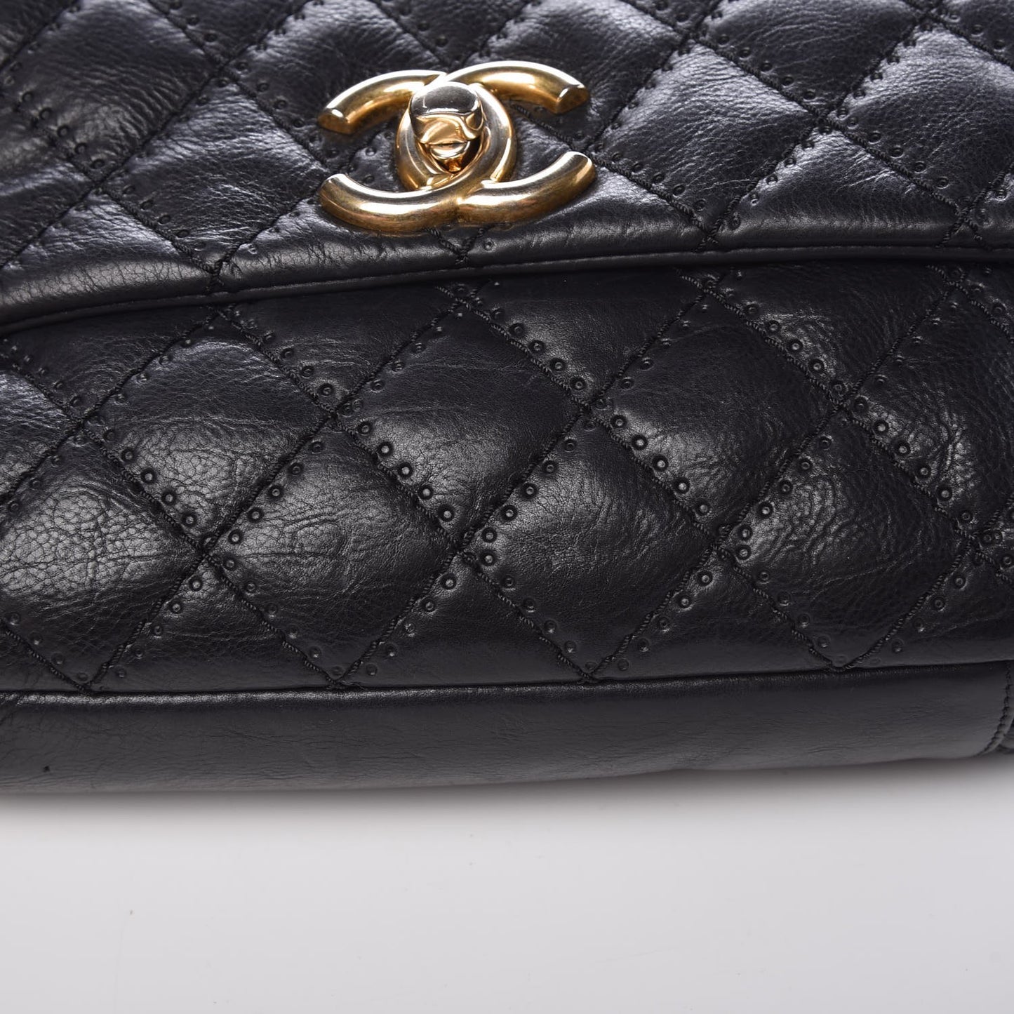 Calfskin Quilted Retro Chain Flap Black