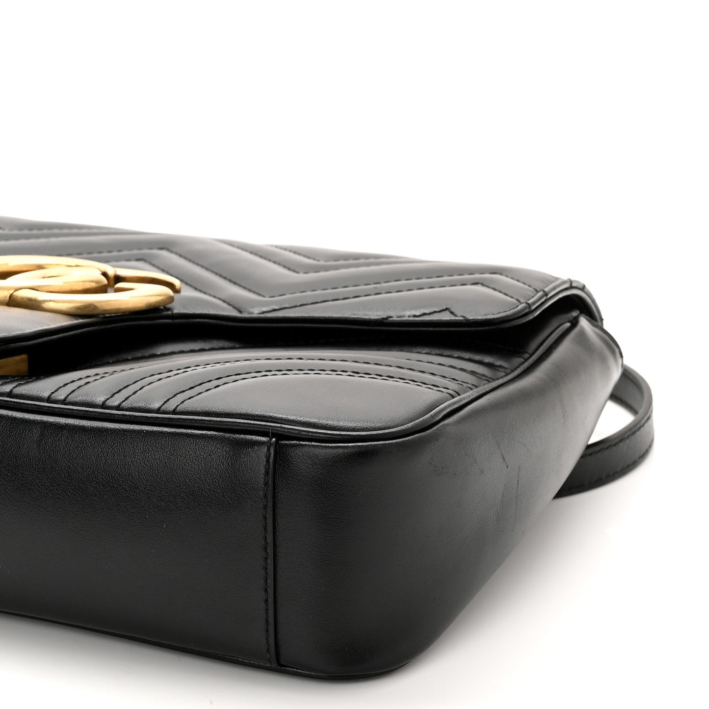 Calfskin Matelasse Medium GG Marmont Shoulder Bag Black