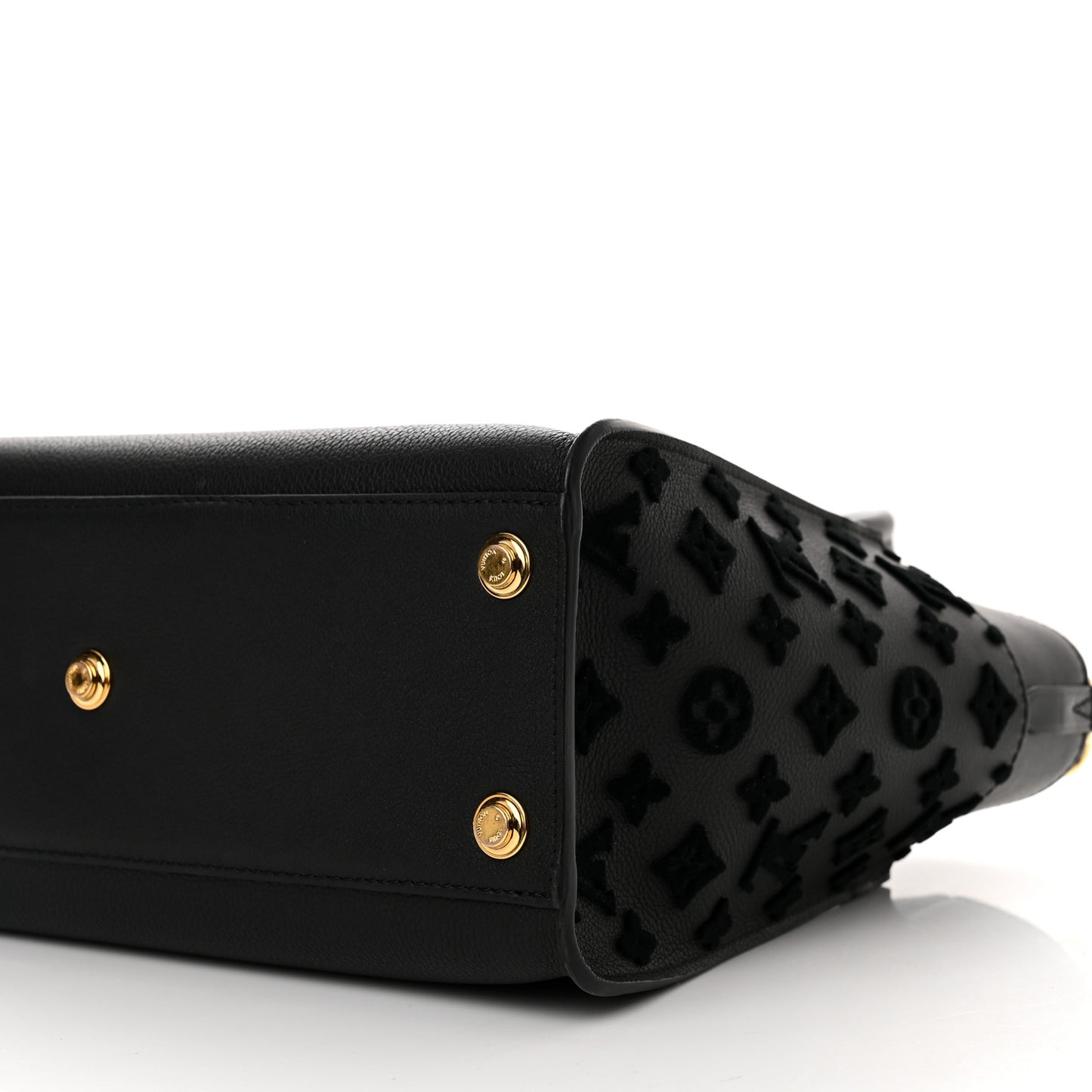 Calfskin Monogram Tufting On My Side Black