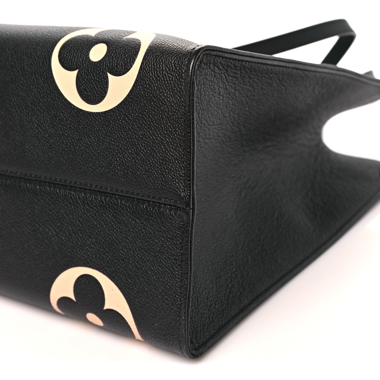 Louis Vuitton Empreinte Monogram Giant Onthego GM Black Beige 9 of 9