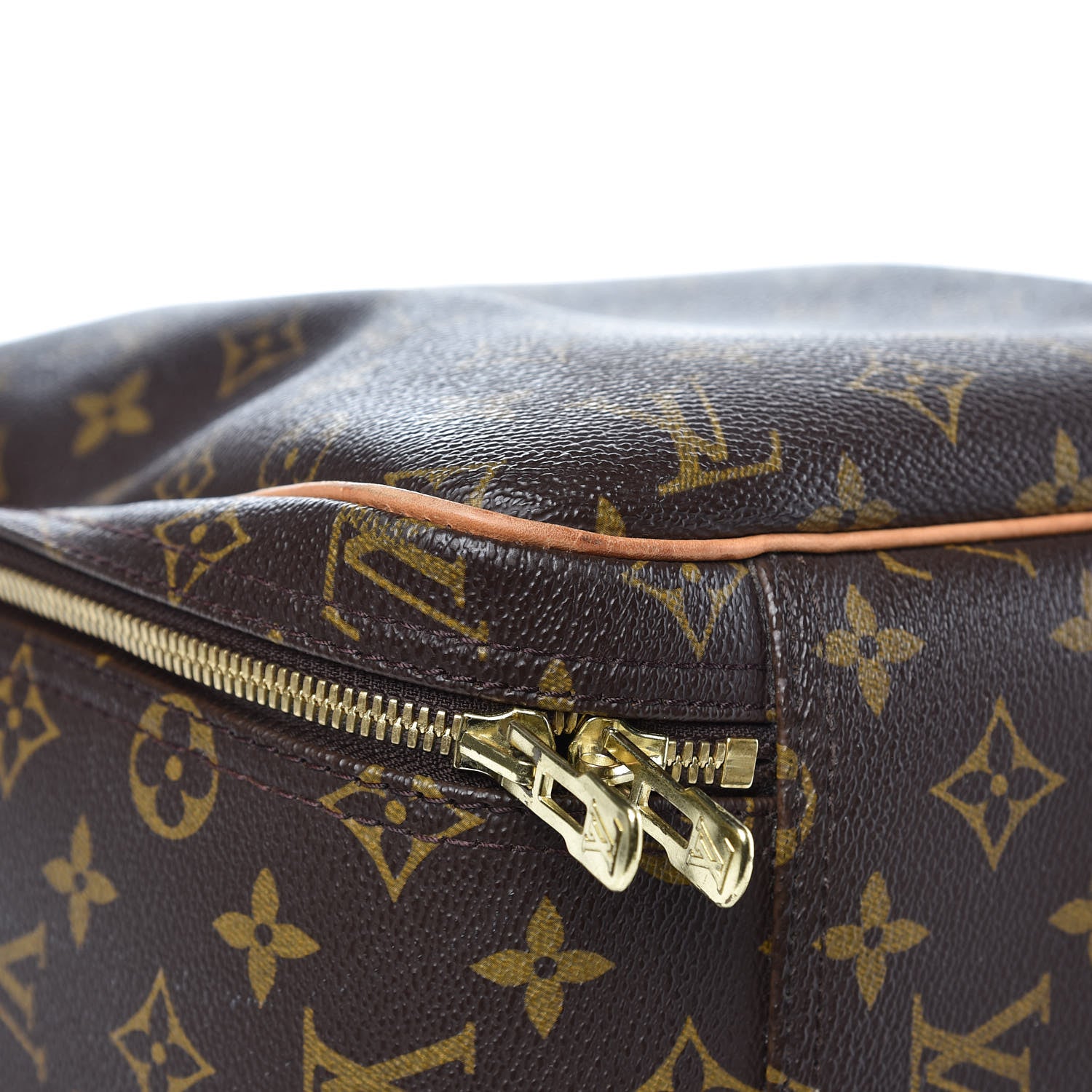 Louis Vuitton Monogram Excursion Shoe Bag 11 of 15