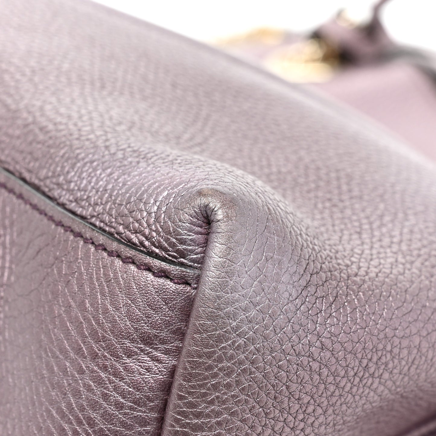 Metallic Pebbled Calfskin Medium Soho Chain Shoulder Bag Purple