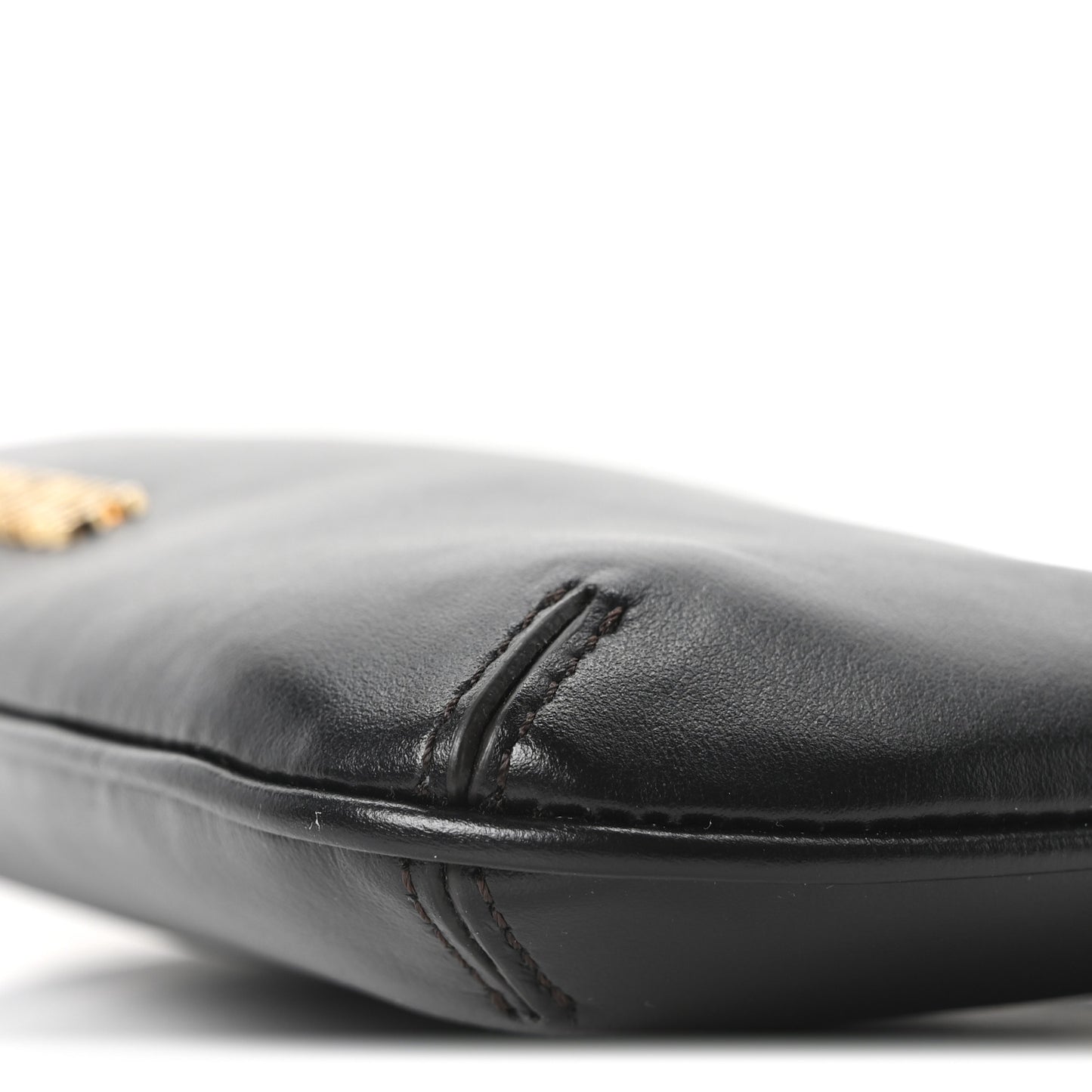 Smooth Calfskin Le Bisou Medium Black