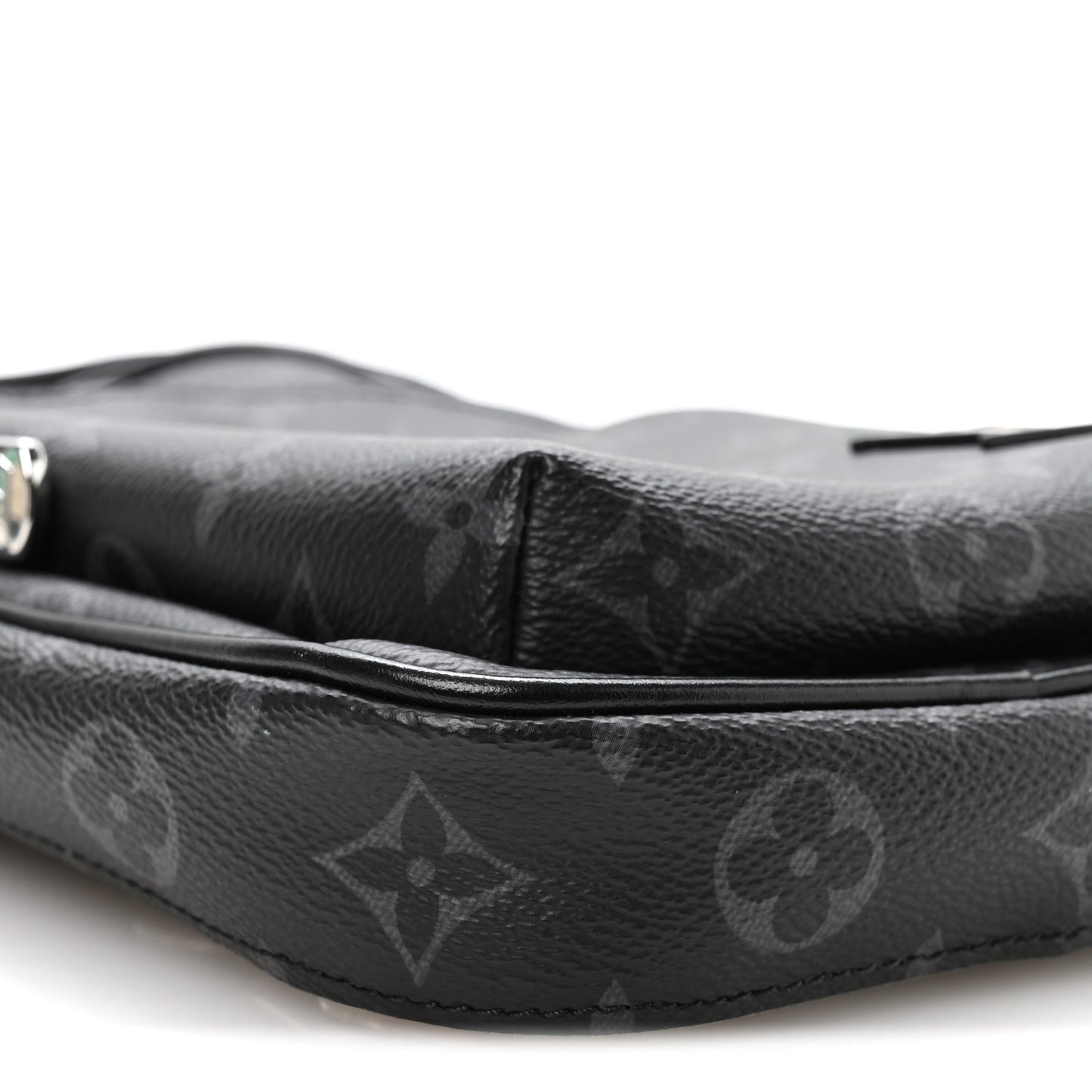 Monogram Eclipse Avenue Slingbag PM