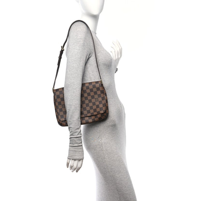 Louis Vuitton Damier Ebene Musette Tango 2 of 9